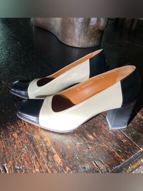Ralph Lauren Two-Tone Black and Cream Block Heel Pumps